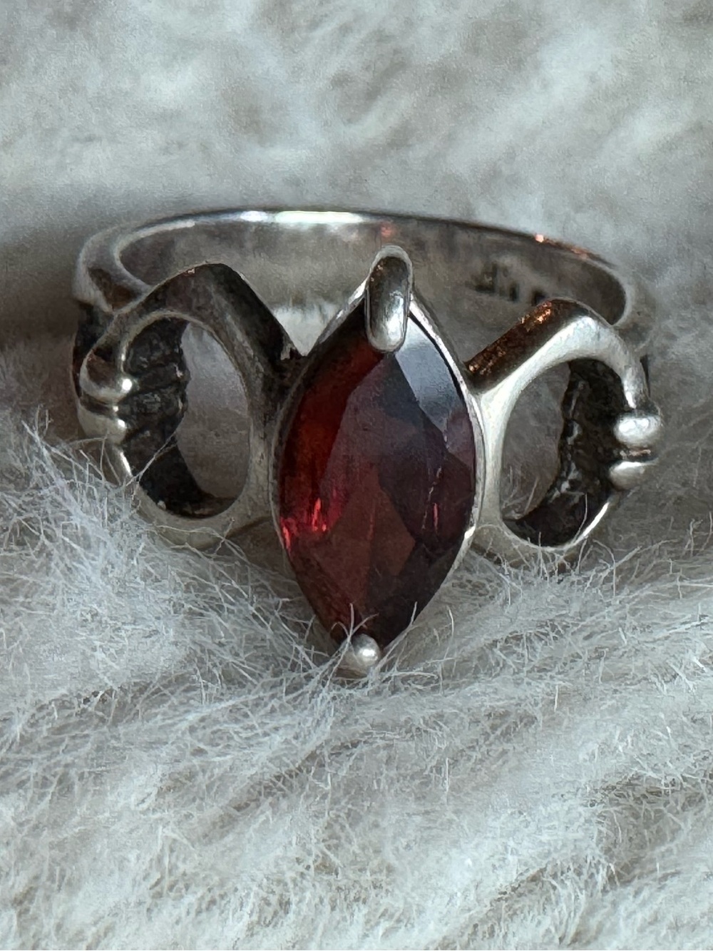Sterling Silver 925 Marquise Garnet Openwork Solitaire Ring Size 6